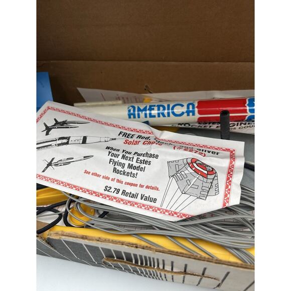 Vintage Estes Flying Model Starter Kit - Picture 2 of 12